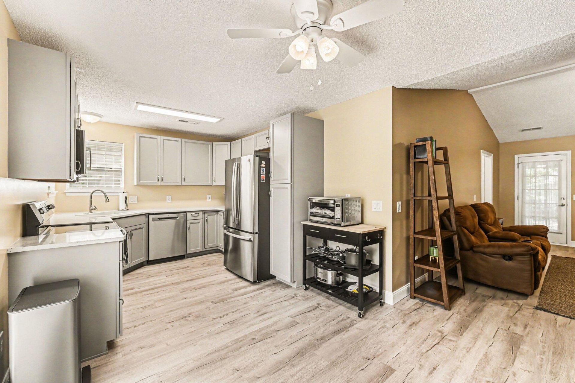 8507 William Moultrie Drive Photo 15