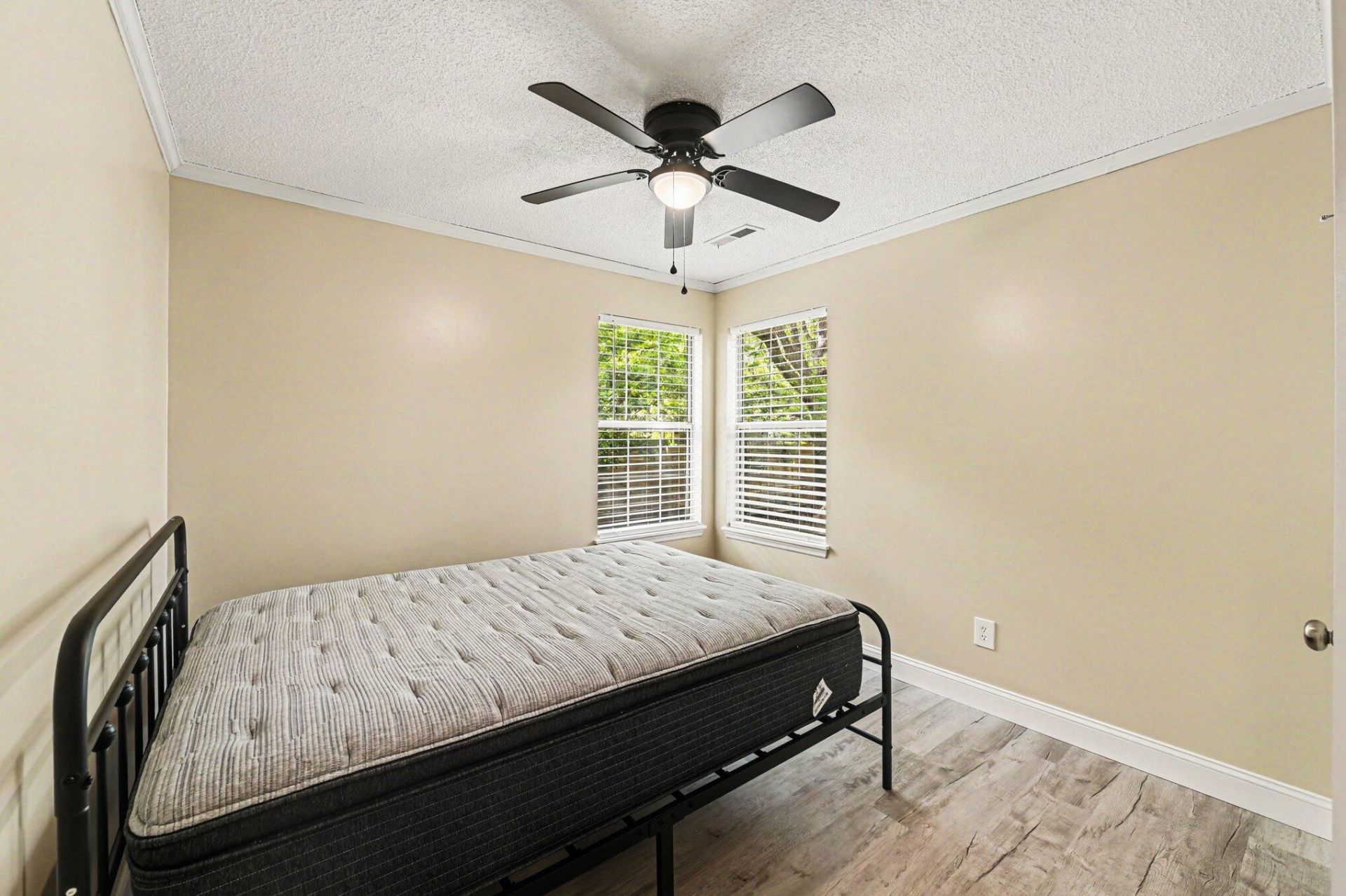 8507 William Moultrie Drive Photo 22