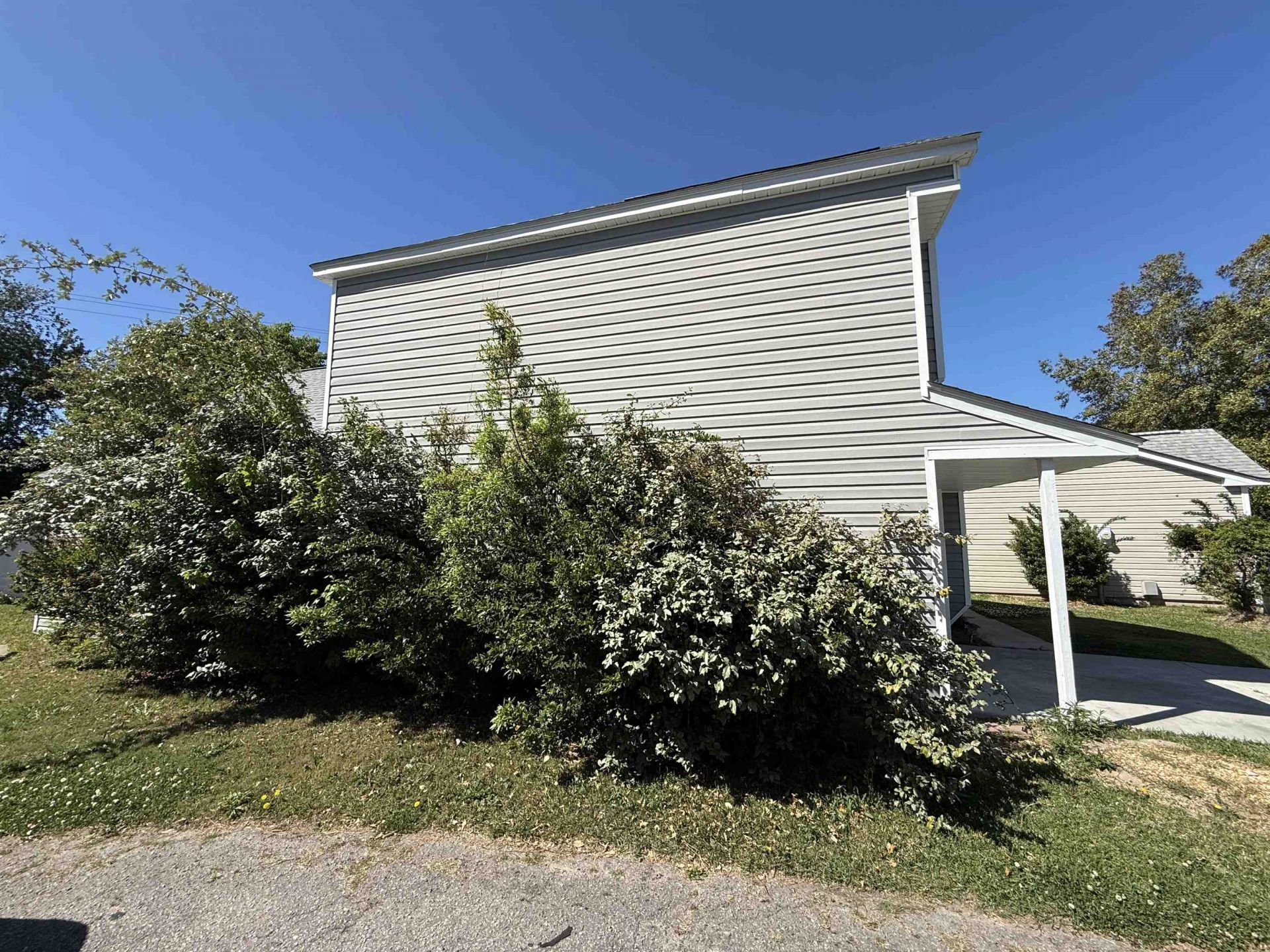 133 Whitehaven Ct. Photo 4