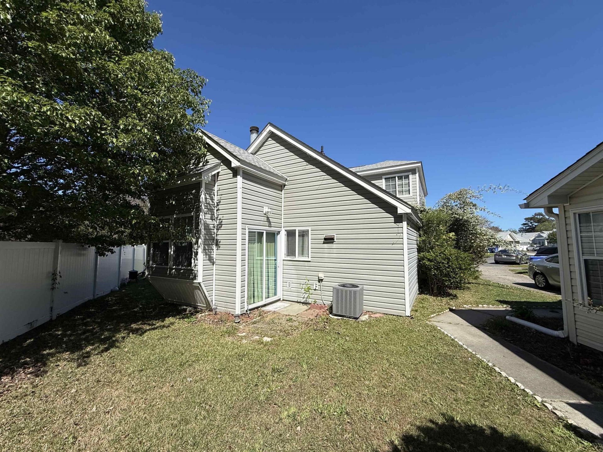 133 Whitehaven Ct. Photo 7