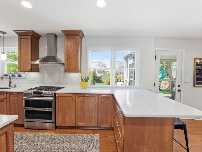 1444 Havencrest Court , Columbus, OH 43220 Photo 2