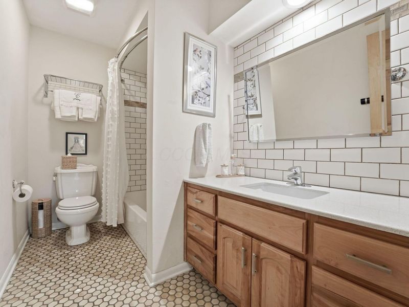 1444 Havencrest Court , Columbus, OH 43220 Photo 37