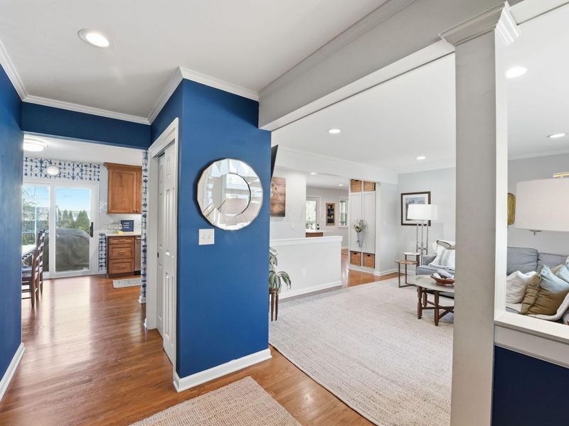 1444 Havencrest Court , Columbus, OH 43220 Photo 4