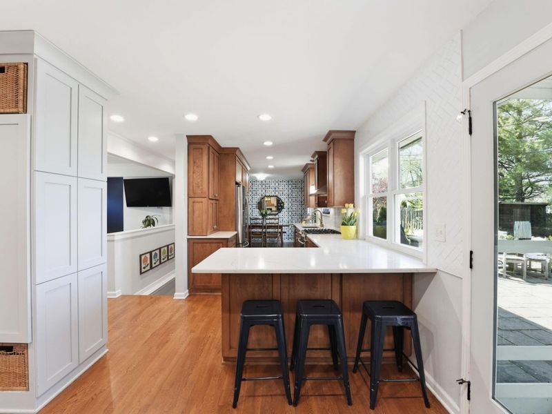 1444 Havencrest Court , Columbus, OH 43220 Photo 6