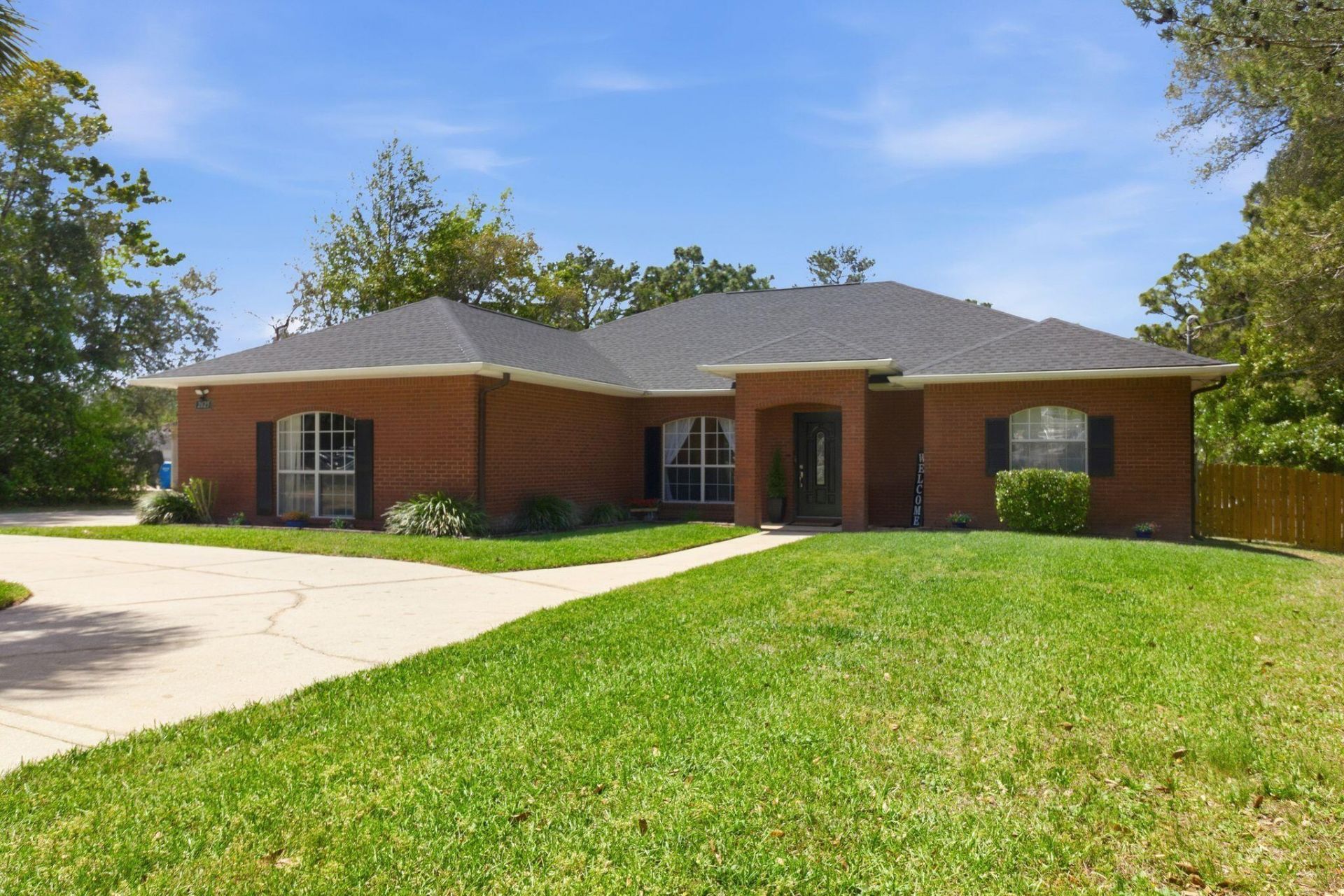 2625 Lincoln Road, Navarre, FL 32566 Main Photo