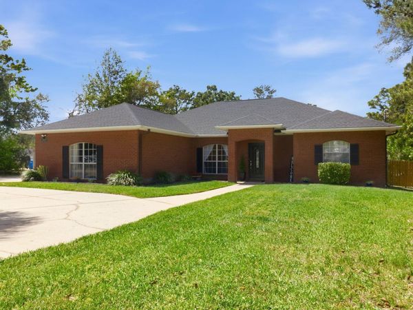 2625 Lincoln Road, Navarre, FL 32566