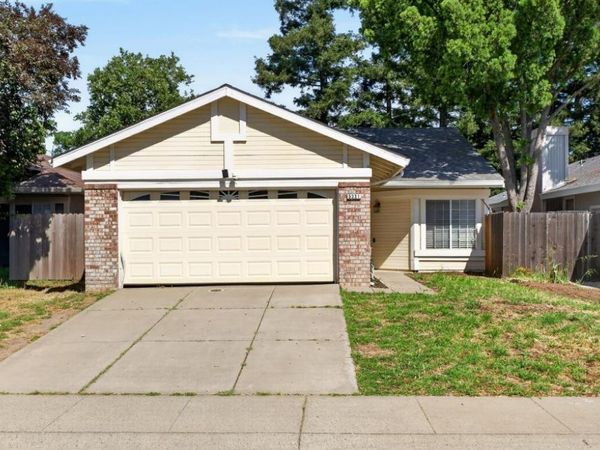 5331 Blue Sapphire Ct, Elk Grove, CA 95758