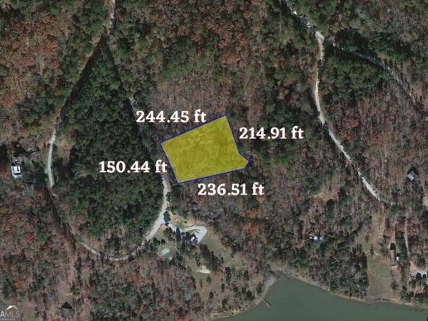 8 Cade Circle, Elberton, GA 30635