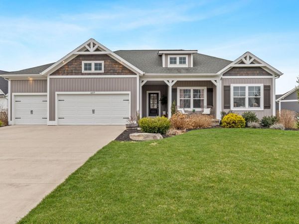 6317 Eaglewood Drive, Hudsonville, MI 49426