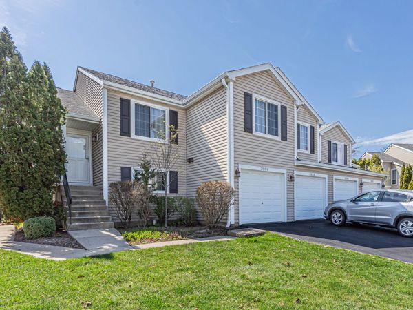 2031 Windmere Circle , Schaumburg, IL 60194