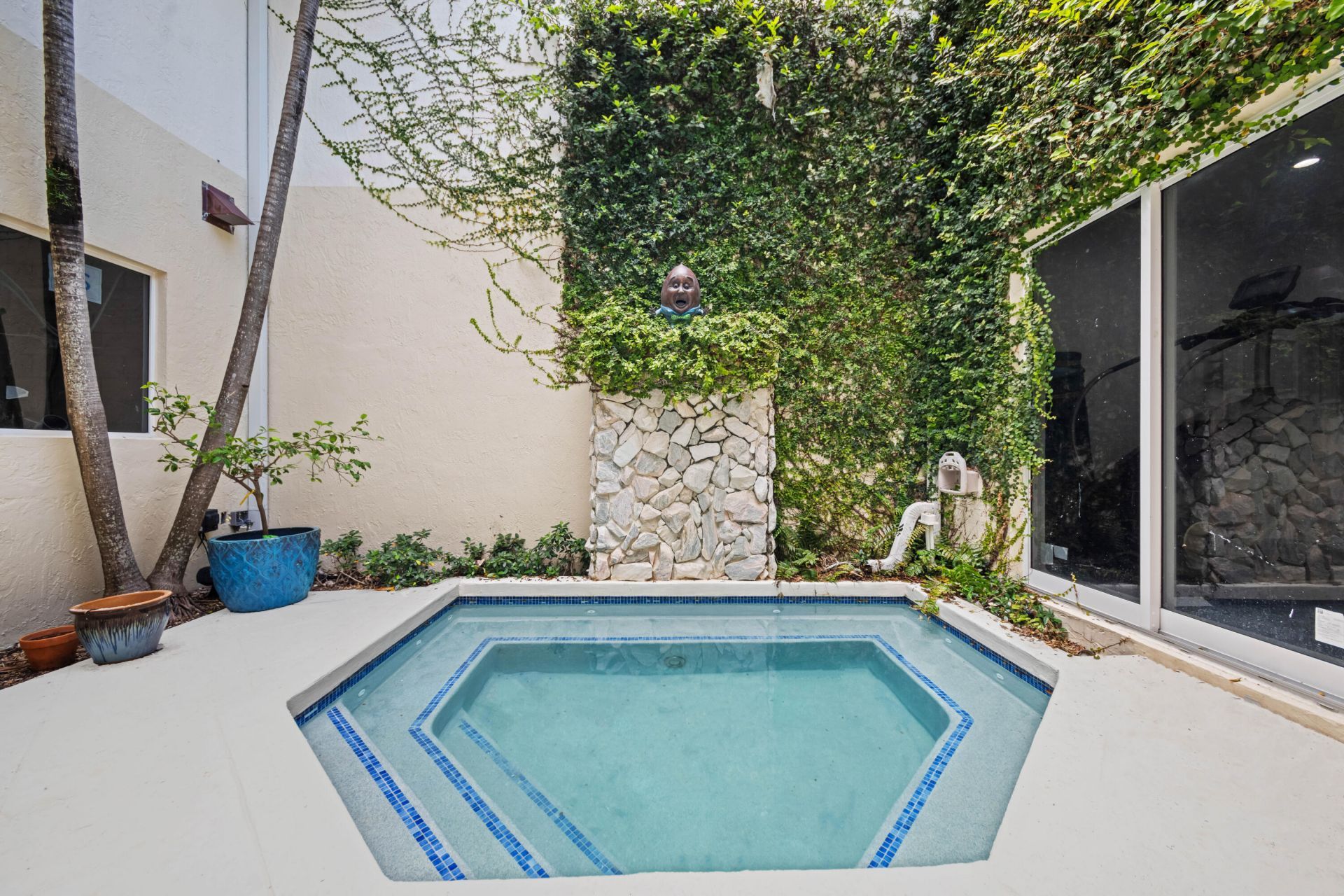 2115 S Ocean Boulevard, Unit 12, Delray Beach, FL 33483 Photo