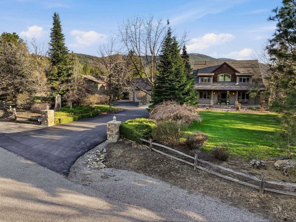 23422 E Broken Lance Ln, Liberty Lake, WA 99019