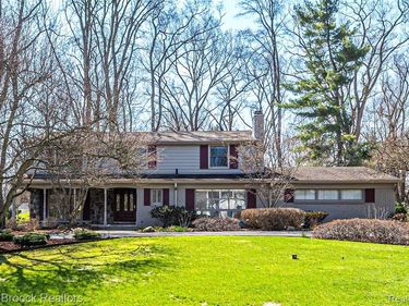 25933 Hersheyvale Drive, Franklin Vlg, MI 48025
