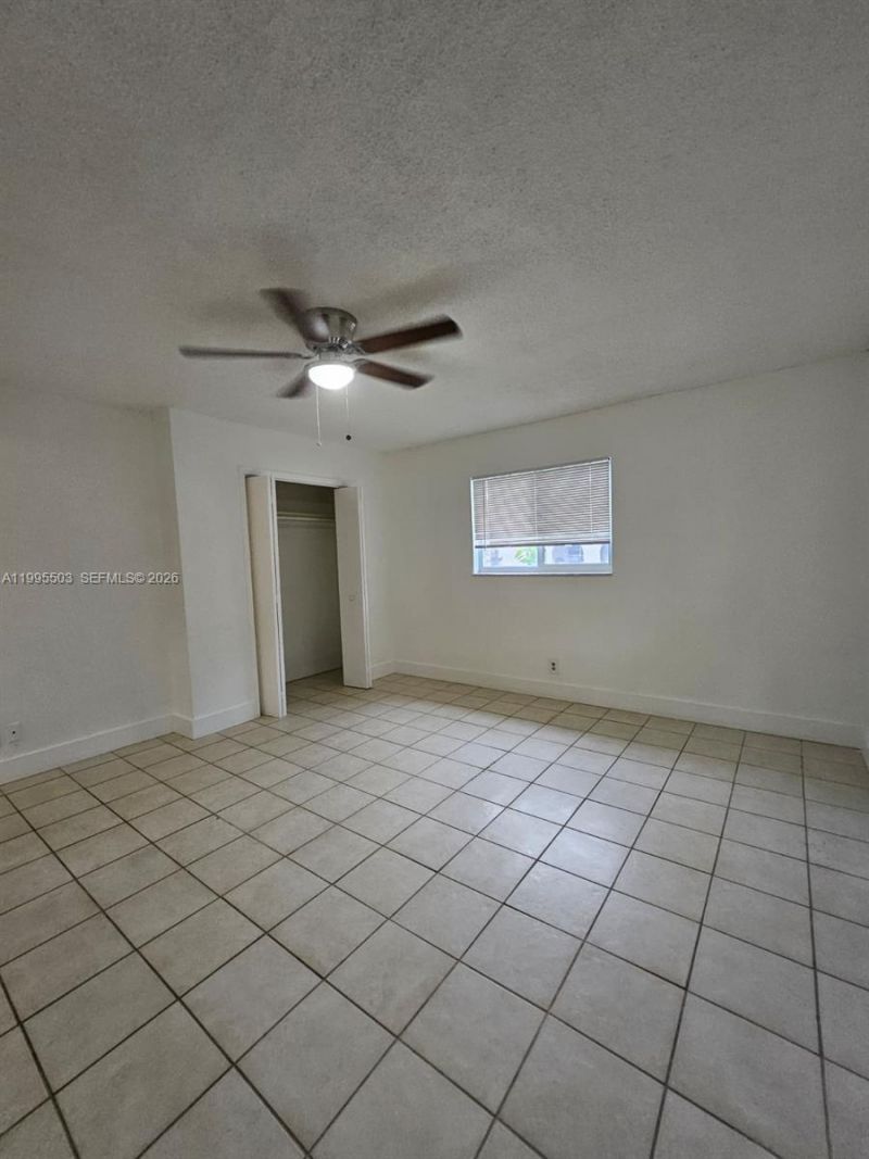 209 SW 9th St , Unit 209, Hallandale Beach, FL 33009 Photo
