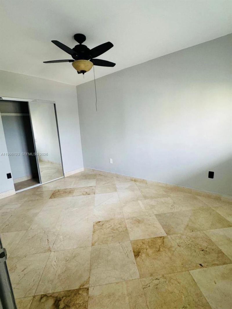 5825 Collins Ave , Unit 9B, Miami Beach, FL 33140 Photo