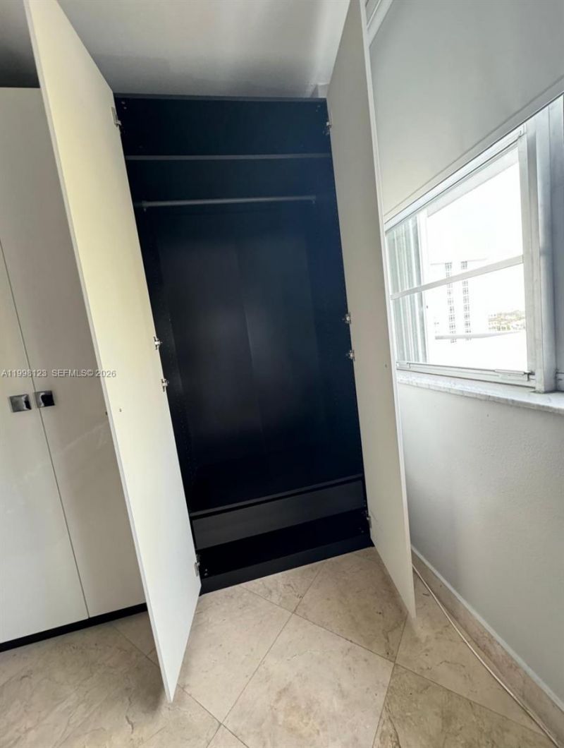 5825 Collins Ave , Unit 9B, Miami Beach, FL 33140 Photo