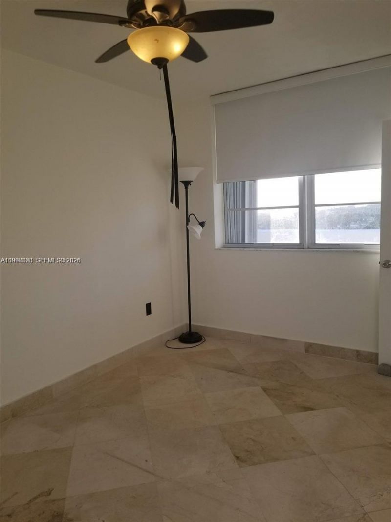 5825 Collins Ave , Unit 9B, Miami Beach, FL 33140 Photo