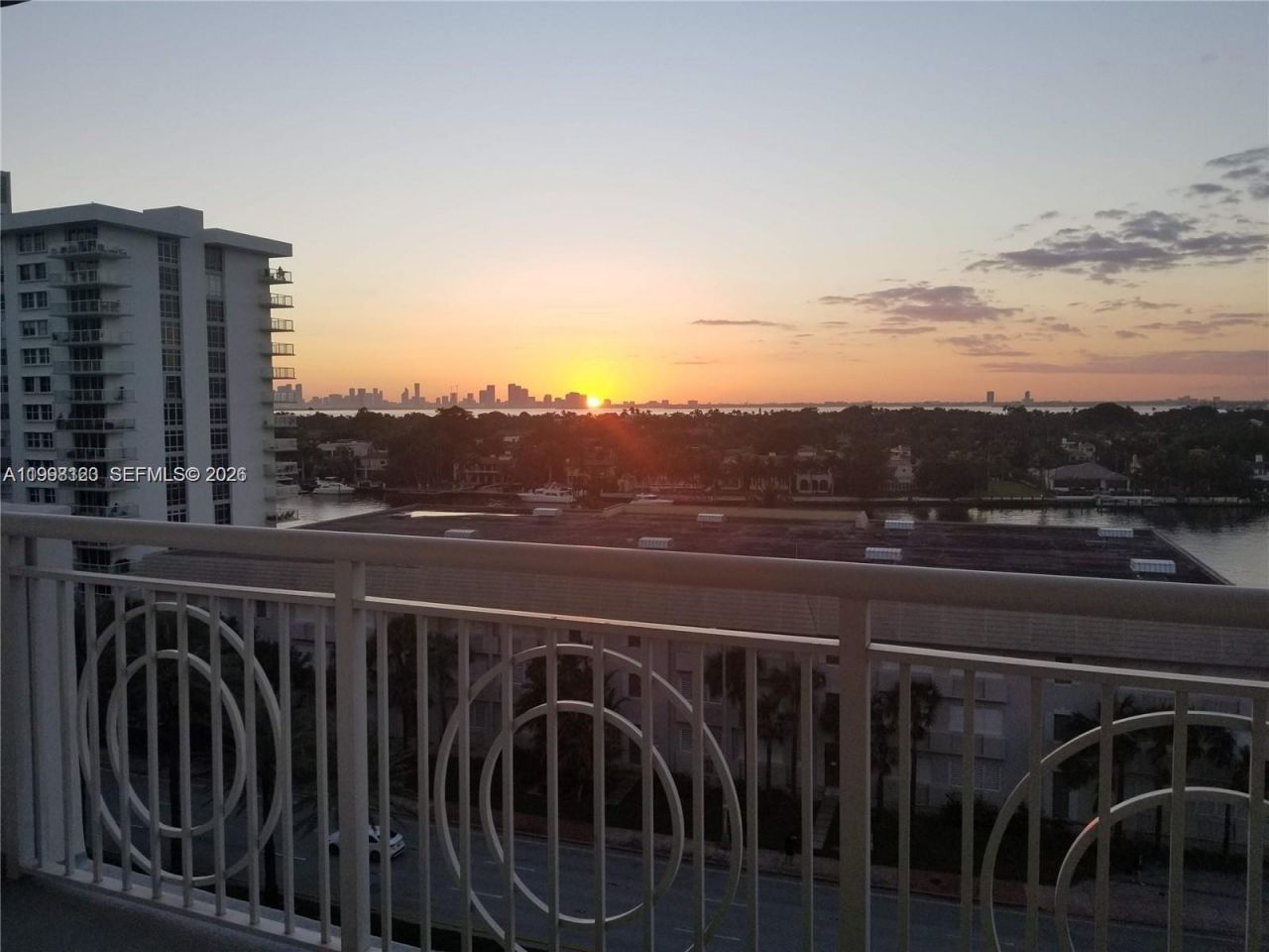 5825 Collins Ave , Unit 9B, Miami Beach, FL 33140 Photo