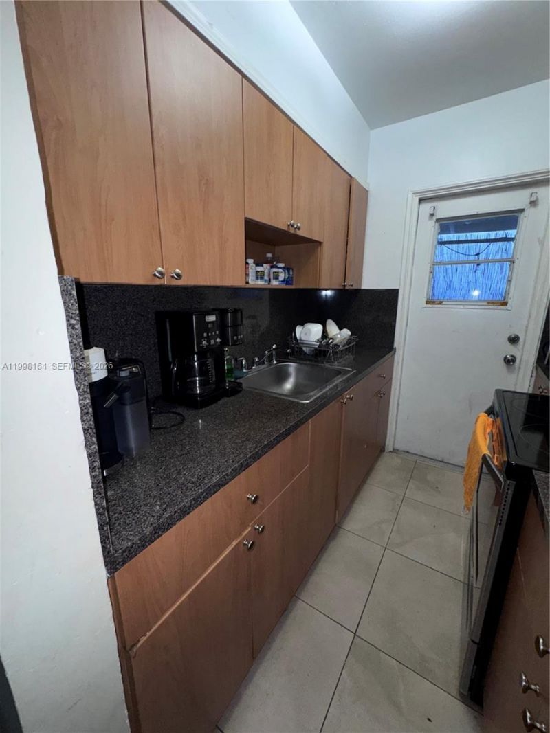 2416 SW 12th St, Miami, FL 33135 Photo