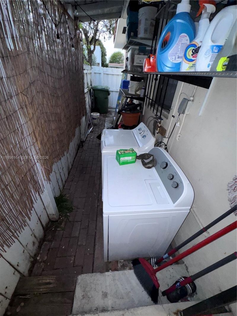 2416 SW 12th St, Miami, FL 33135 Photo