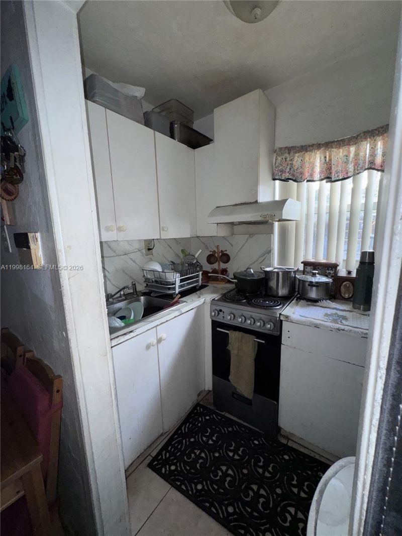 2416 SW 12th St, Miami, FL 33135 Photo