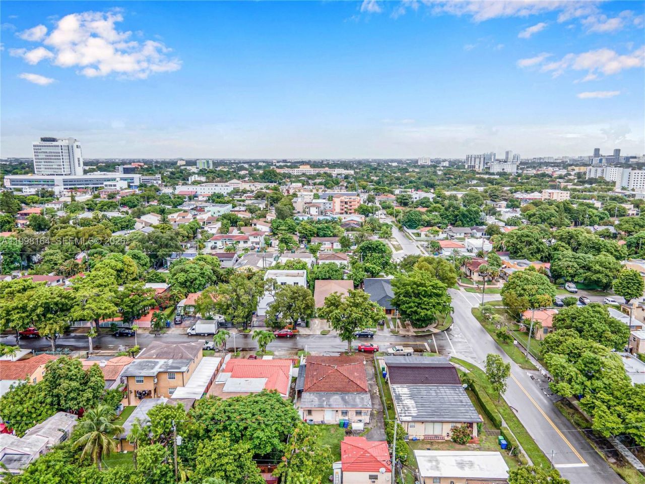 2416 SW 12th St , Miami, FL 33135 Photo