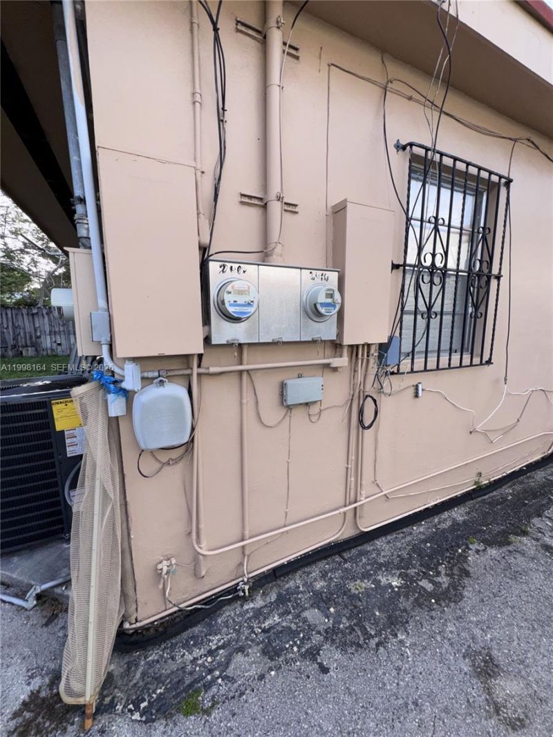 2416 SW 12th St, Miami, FL 33135 Photo