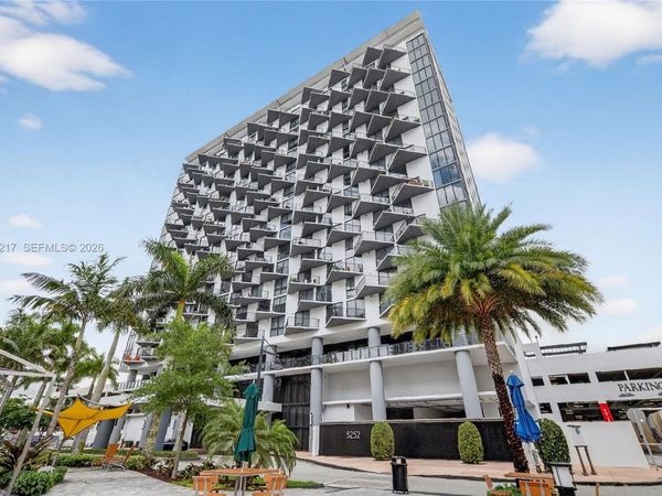 5252 NW 85th Ave, Unit 1004, Doral, FL 33166