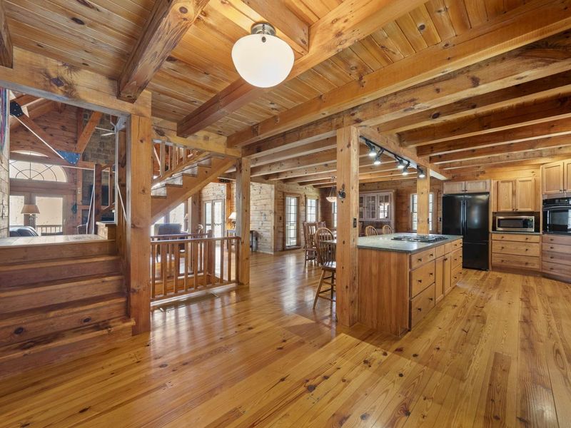 554 Kusa Lane, Sugar Grove, OH 43155 Photo 3