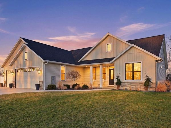 N1200 FORSYTH PARKWAY, Greenville, WI 54942