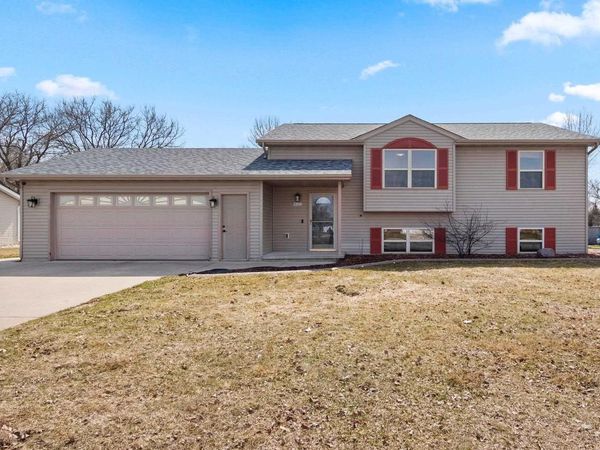 W6423 ROCKY MOUNTAIN DRIVE, Greenville, WI 54942