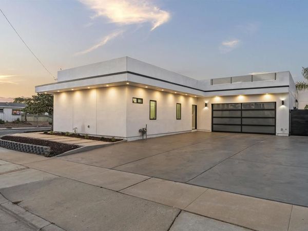 3702 Conrad, San Diego, CA 92117