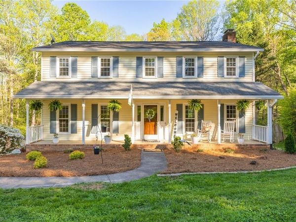 4604 Valleymeade Court , Kernersville, NC 27284