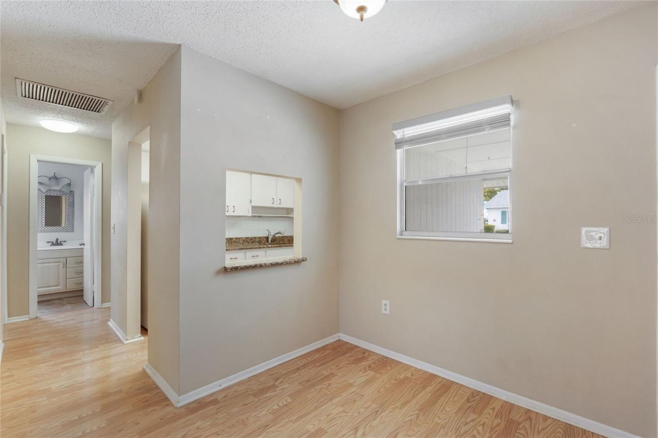 5972 Hibiscus Drive, Unit 207, Bradenton, FL 34207 Photo