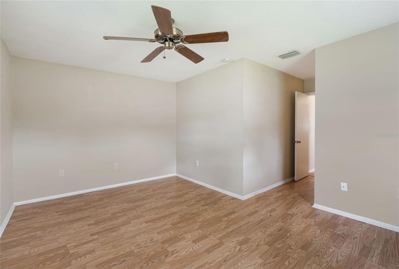 5972 Hibiscus Drive, Unit 207, Bradenton, FL 34207 Photo