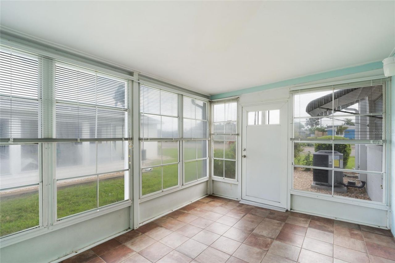 5972 Hibiscus Drive, Unit 207, Bradenton, FL 34207 Photo