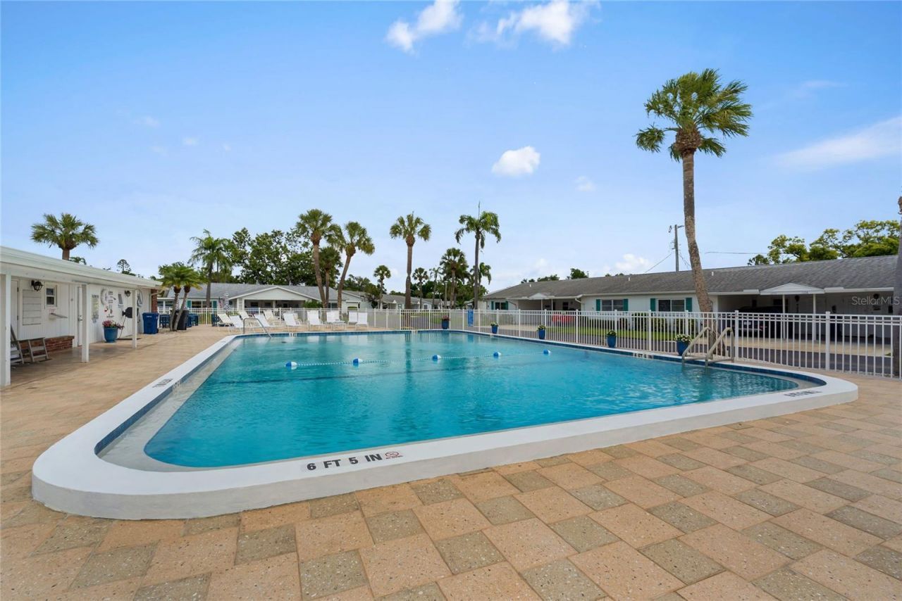 5972 Hibiscus Drive, Unit 207, Bradenton, FL 34207 Photo