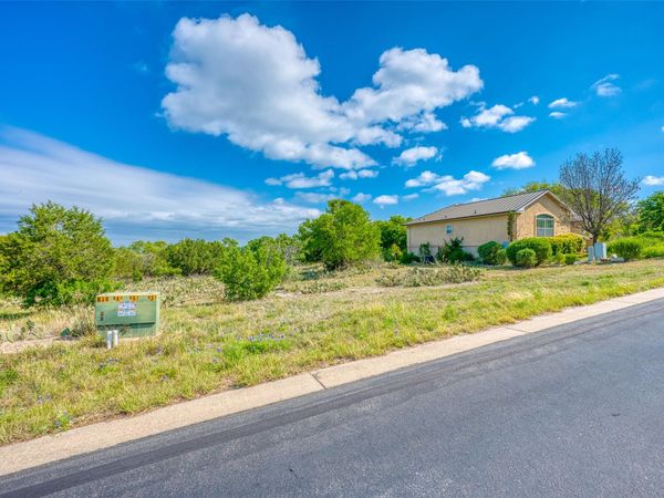 204 Mountain Dew RD, Horseshoe Bay, TX 78657
