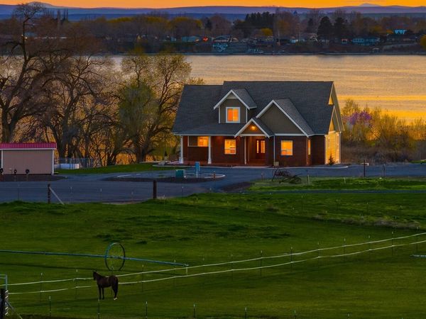 2762 Elgin Road NE, Moses Lake, WA 98837