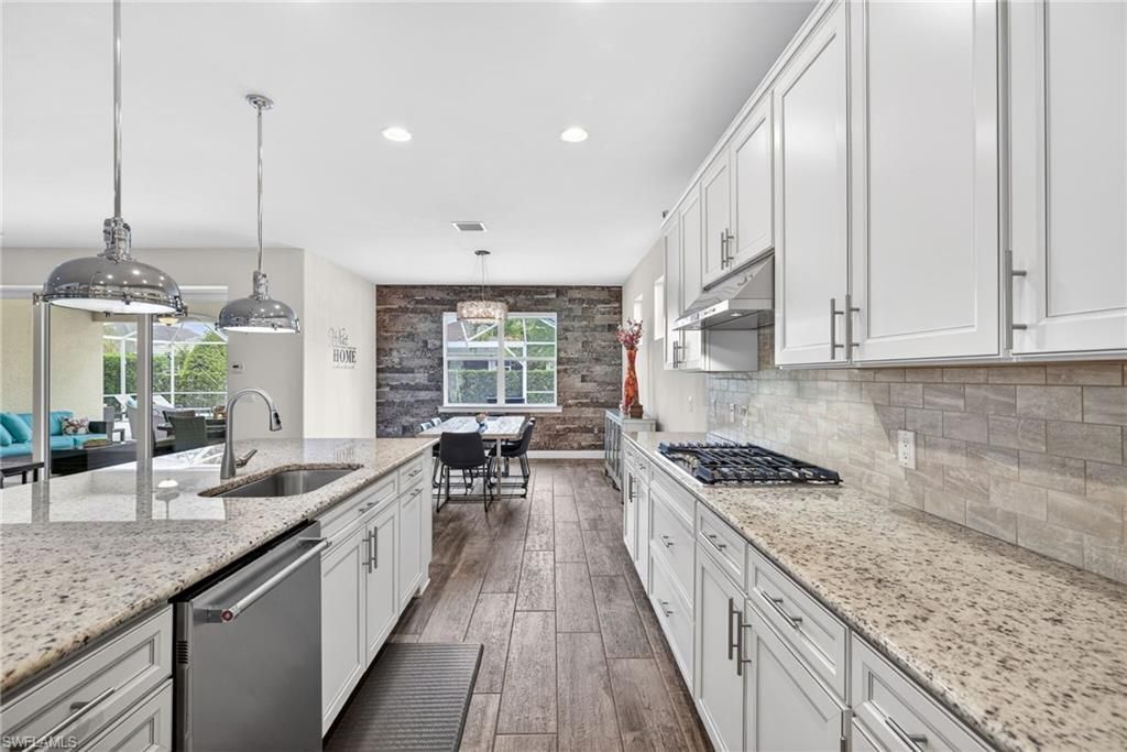 10582 Jackson Square Dr, Estero, FL 33928 Photo