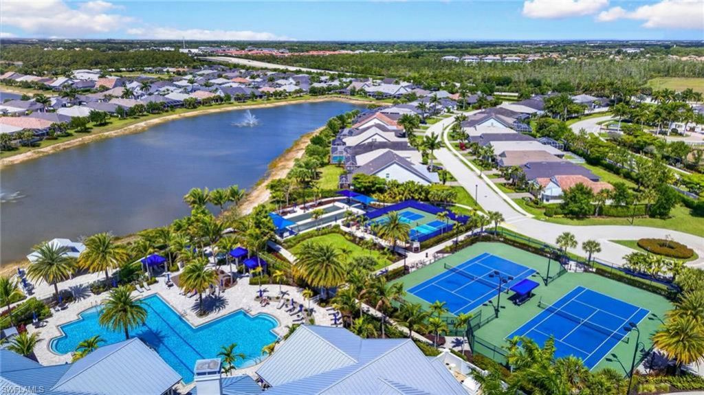 10582 Jackson Square Dr, Estero, FL 33928 Photo