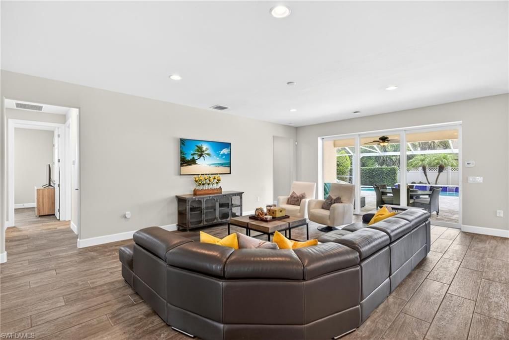 10582 Jackson Square Dr, Estero, FL 33928 Photo