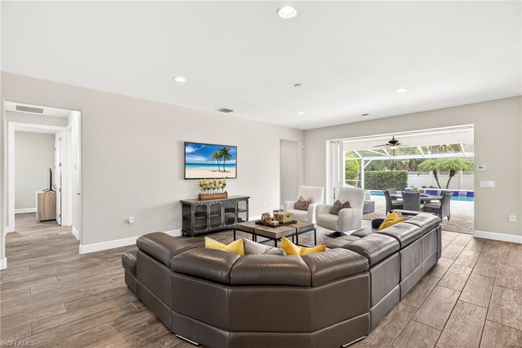 10582 Jackson Square Dr, Estero, FL 33928 Photo