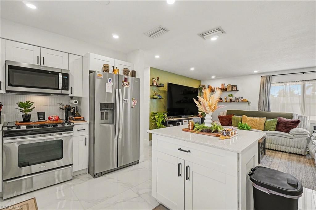 73 Cardinal Dr , North Fort Myers, FL 33917 Photo