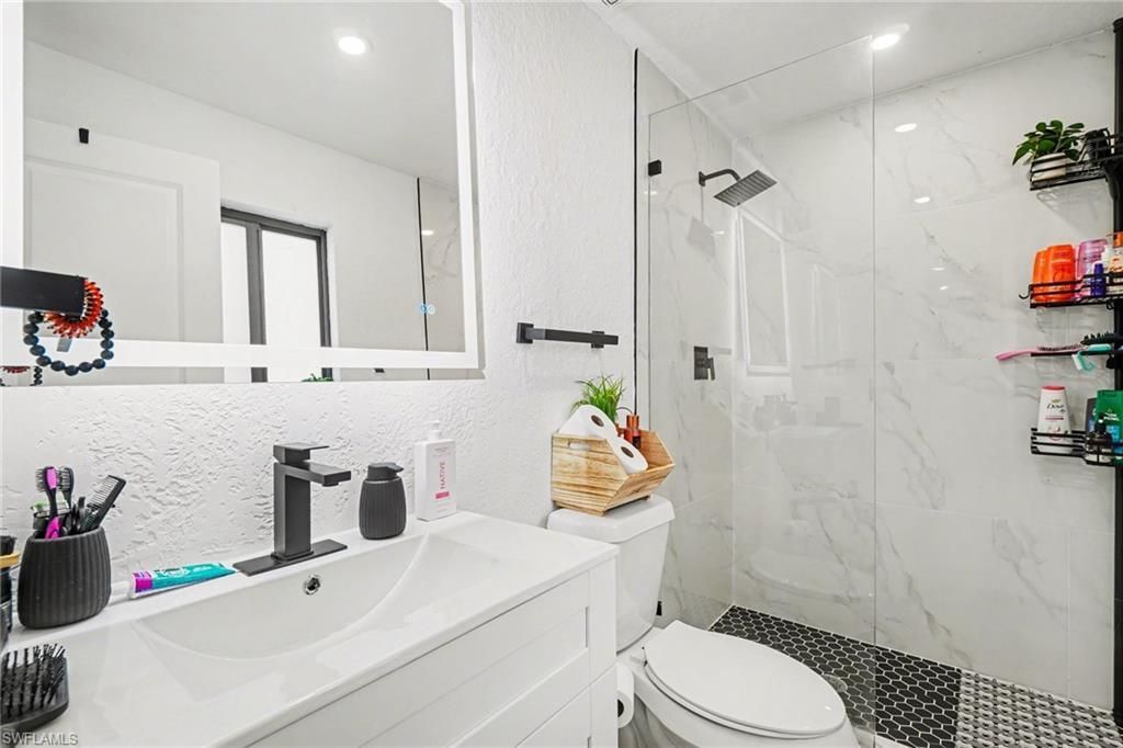 73 Cardinal Dr , North Fort Myers, FL 33917 Photo