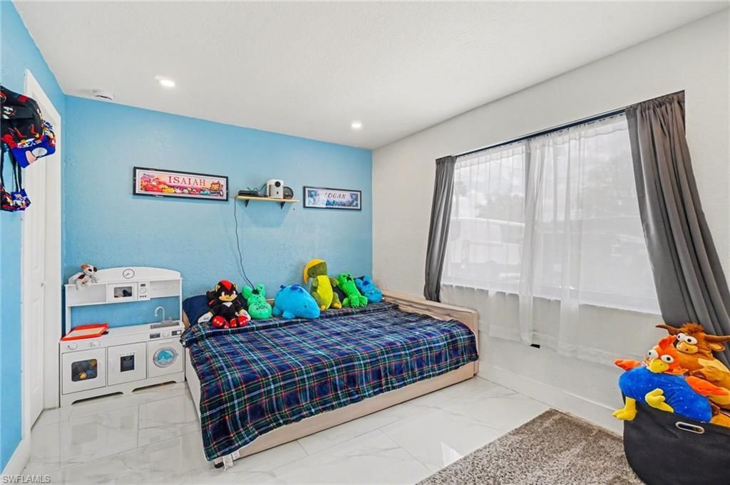 73 Cardinal Dr , North Fort Myers, FL 33917 Photo