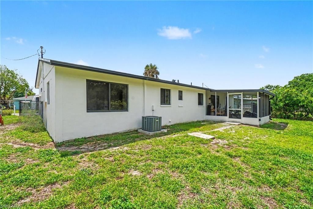 73 Cardinal Dr , North Fort Myers, FL 33917 Photo