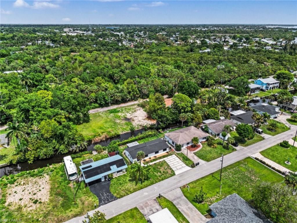 73 Cardinal Dr , North Fort Myers, FL 33917 Photo