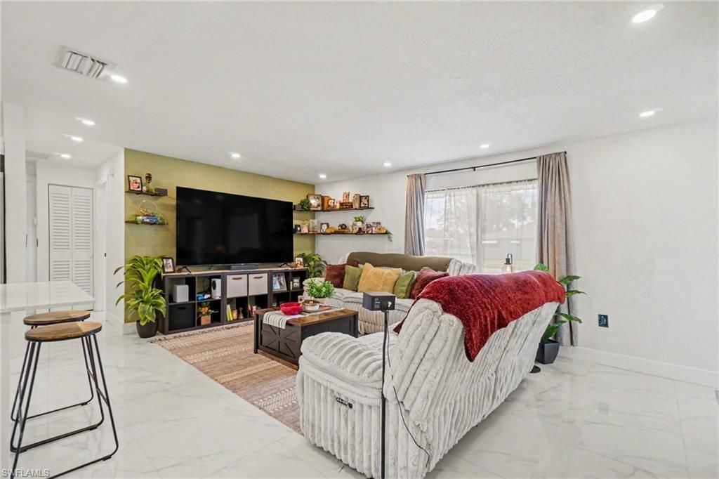 73 Cardinal Dr , North Fort Myers, FL 33917 Photo