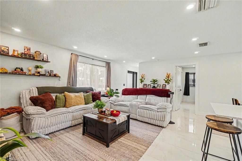 73 Cardinal Dr , North Fort Myers, FL 33917 Photo